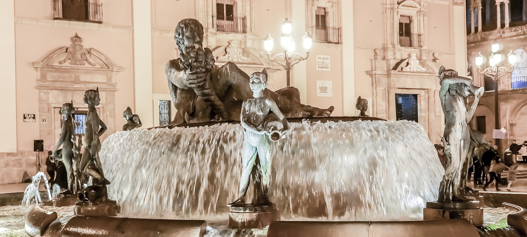 瓦伦西亚圣女广场