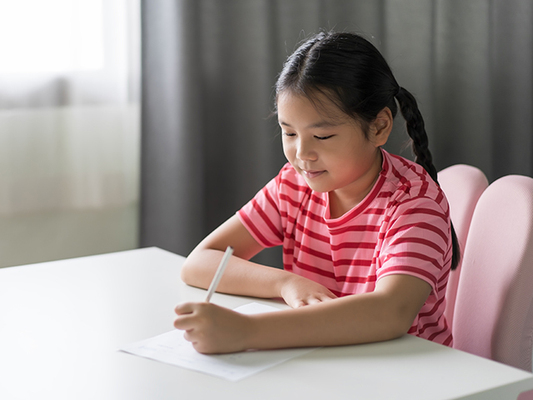 学生做作业精选视频